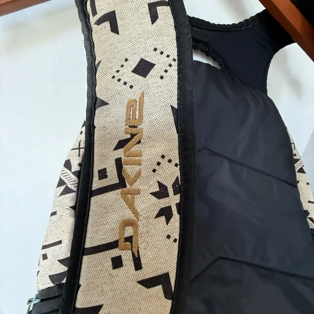 Dakine Full Size Backpack Cream Black‎ Aztec